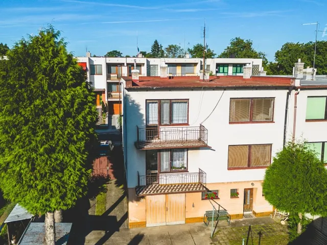 Prodej rodinného domu 260 m², pozemek 615 m²