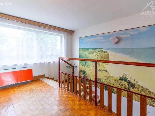 Prodej rodinného domu 260 m², pozemek 615 m²