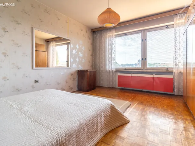 Prodej rodinného domu 260 m², pozemek 615 m²