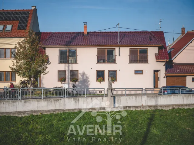 Pronájem bytu 1+kk 30 m², Moravní nábřeží, Uherské Hradiště - Rybárny