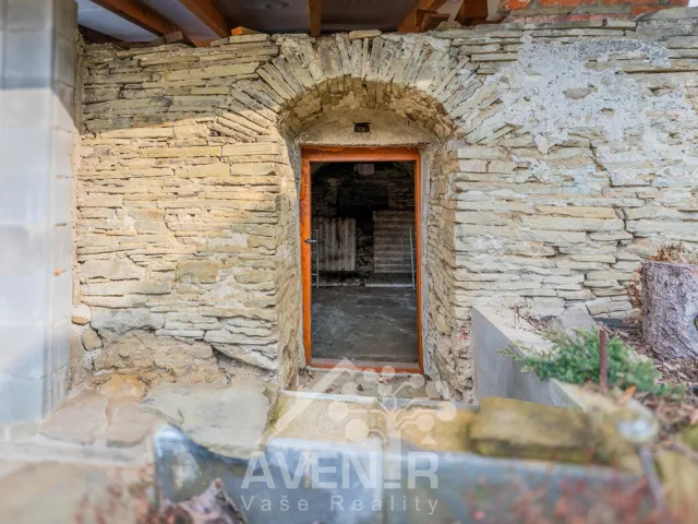 Prodej rodinného domu 415 m², pozemek 1105 m²