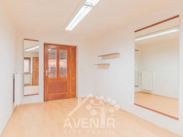 Prodej rodinného domu 415 m², pozemek 1105 m², Valašská PolankaProdej rodinného domu 415 m², pozemek 1105 m², Valašská Polanka