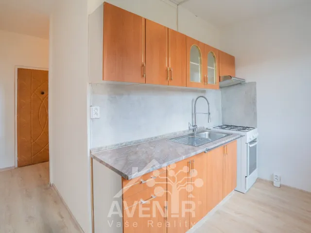 Pronájem bytu 1+1 33 m², Husova, Zlín - Malenovice