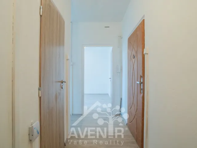 Pronájem bytu 1+1 33 m², Husova, Zlín - Malenovice
