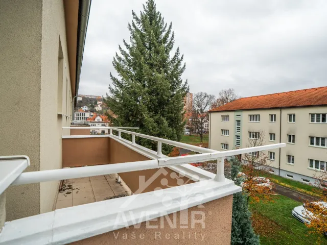 Pronájem bytu 3+1 72 m², Benešovo nábřeží, Zlín