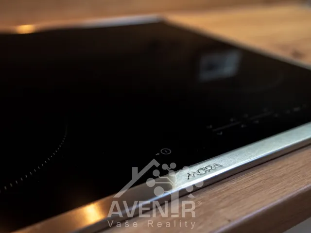 Pronájem bytu 3+1 72 m², Benešovo nábřeží, Zlín