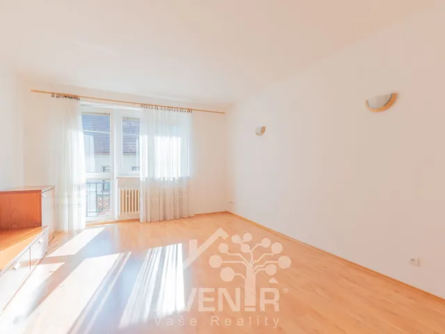 Pronájem bytu 3+1 63 m², Zarámí, Zlín