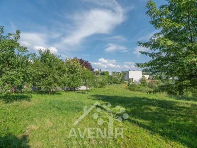 Prodej stavebního pozemku 2666 m²,Zlín - Příluky