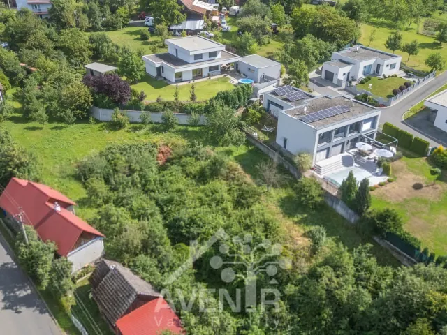 Prodej stavebního pozemku 2666 m²,Zlín - Příluky