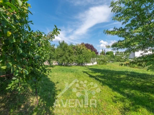 Prodej stavebního pozemku 2666 m²,Zlín - Příluky