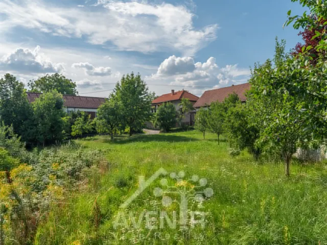 Prodej stavebního pozemku 2666 m²,Zlín - Příluky