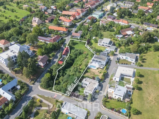 Prodej stavebního pozemku 2666 m²,Zlín - Příluky