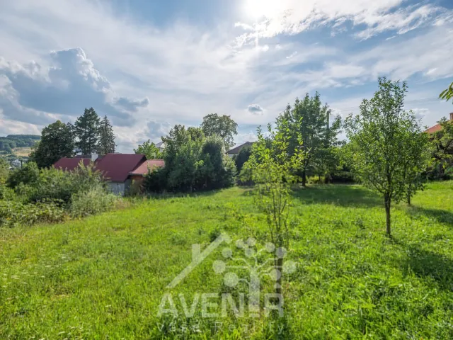 Prodej stavebního pozemku 2666 m²,Zlín - Příluky