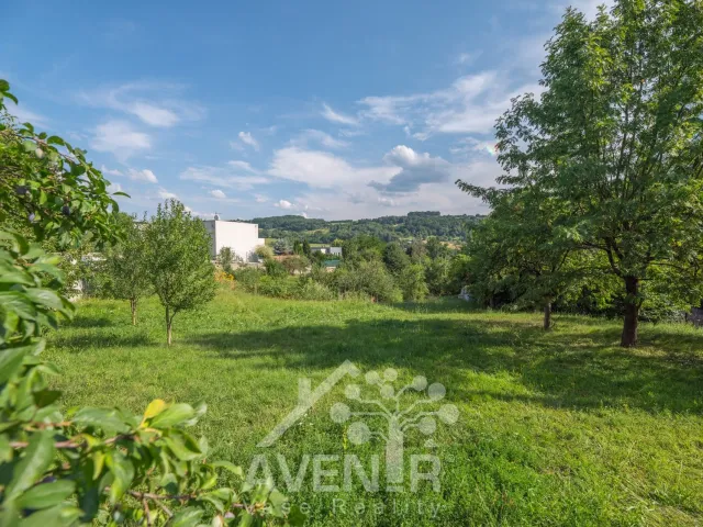 Prodej stavebního pozemku 2666 m²,Zlín - Příluky