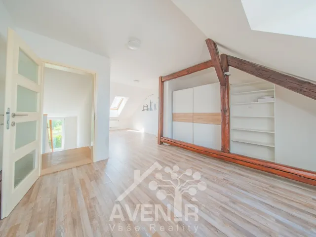 Prodej rodinného domu 268 m², pozemek 388 m², Držovice