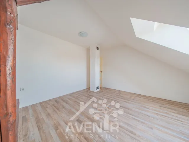 Prodej rodinného domu 268 m², pozemek 388 m², Držovice