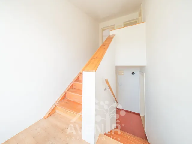 Prodej rodinného domu 268 m², pozemek 388 m², Držovice