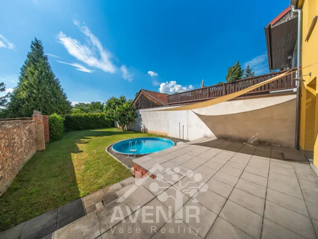 Prodej rodinného domu 268 m², pozemek 388 m², Držovice