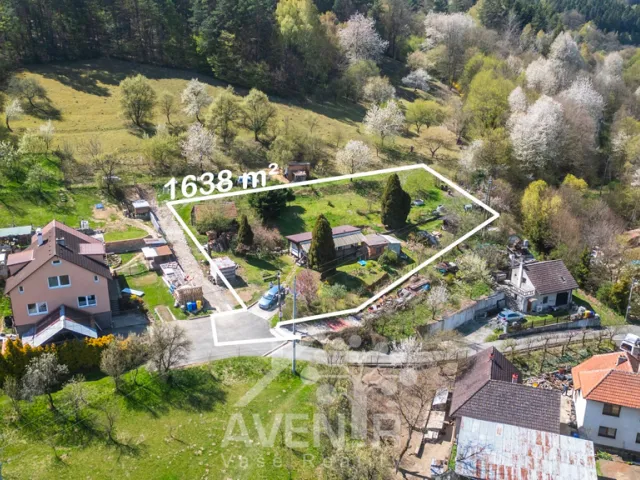 Prodej stavebního pozemku 1638 m², Kašava