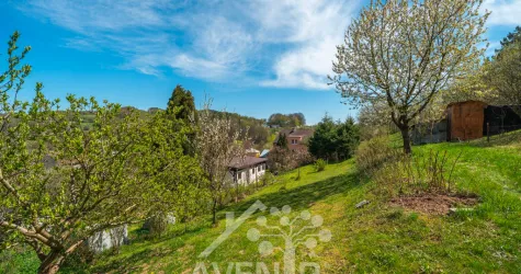 Prodej stavebního pozemku 1638 m²