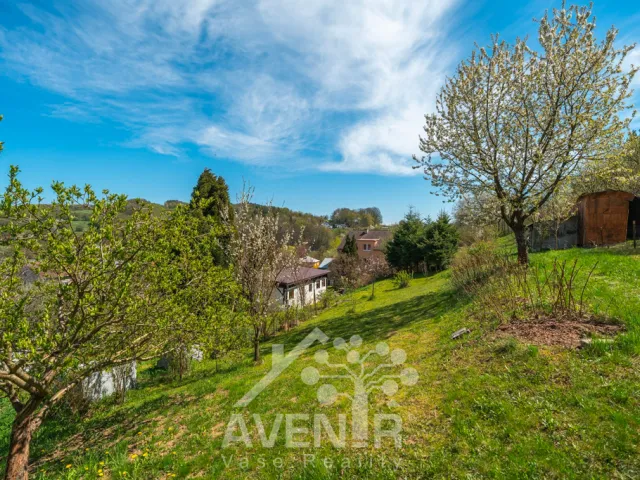 Prodej stavebního pozemku 1638 m², Kašava