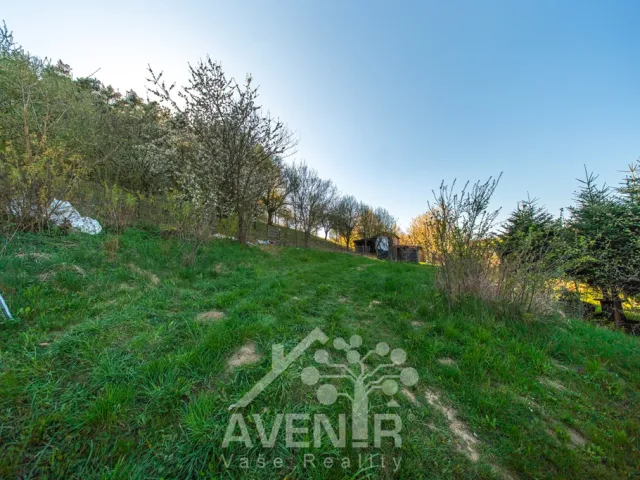 Prodej stavebního pozemku 1638 m², Kašava
