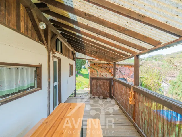 Prodej stavebního pozemku 1638 m², Kašava