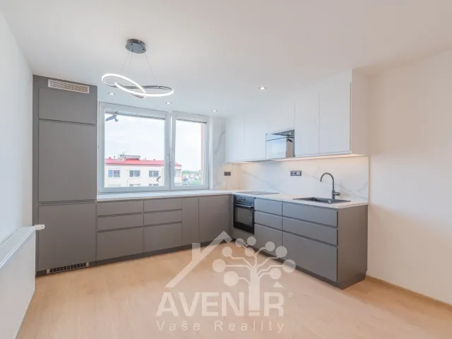 Prodej bytu 4+kk 72 m², Nábřeží, Napajedla