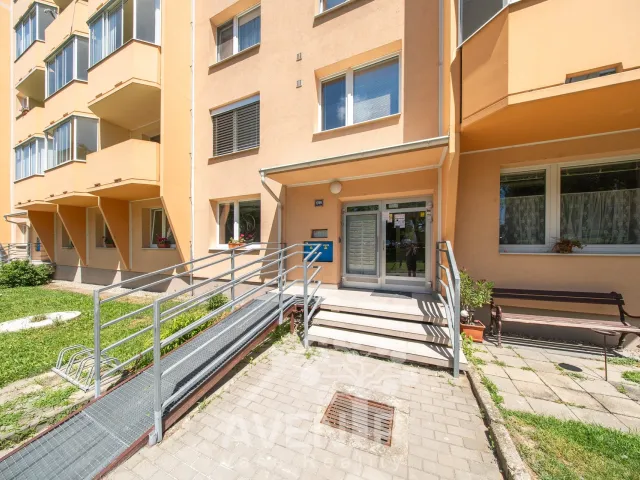 Prodej bytu 4+kk 72 m², Nábřeží, Napajedla