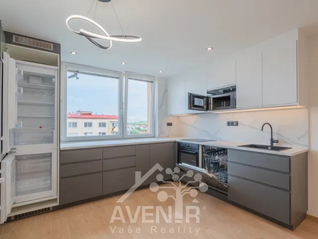 Prodej bytu 4+kk 72 m², Nábřeží, Napajedla
