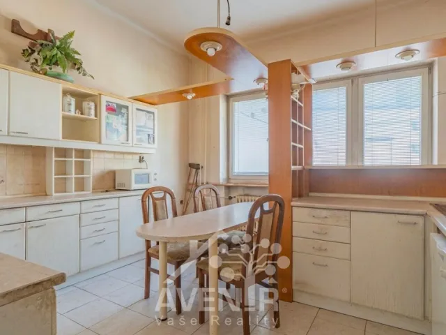 Prodej vily 634 m², pozemek 1177 m², Tř. Maršála Malinovského, Uherské Hradiště