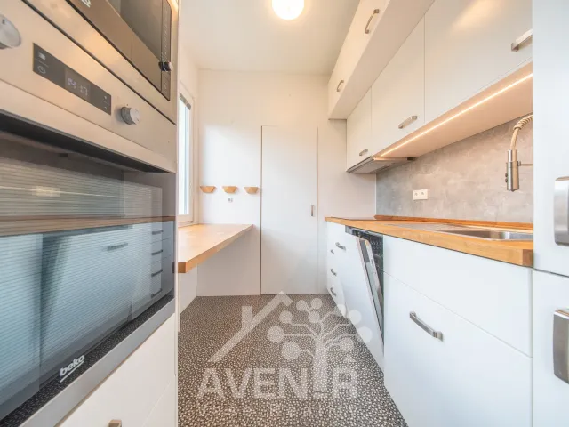 Prodej bytu 3+1 55 m², Dukelská, Zlín