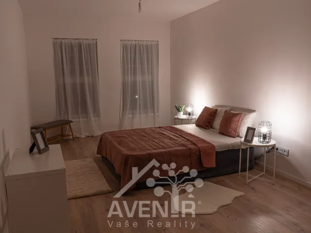 Prodej rodinného domu 158 m², pozemek 247 m², Sportovní, Milovice - Mladá