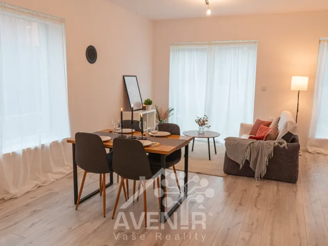 Prodej rodinného domu 158 m², pozemek 247 m², Sportovní, Milovice - Mladá