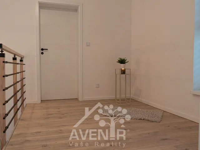 Prodej rodinného domu 158 m², pozemek 247 m², Sportovní, Milovice - Mladá