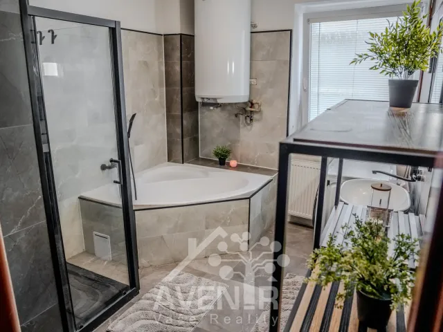 Prodej rodinného domu 176 m², pozemek 600 m², Mladoboleslavská, Bělá pod Bezdězem