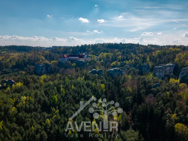 Prodej stavebního pozemku 1258 m², Hrubá Skála
