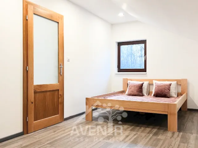 Pronájem bytu 1+1 39 m², Jivina