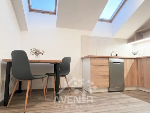 Pronájem bytu 1+1 39 m², JivinaPronájem bytu 1+1 39 m², Jivina