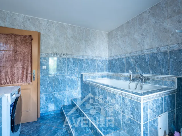 Prodej rodinného domu 222 m², Kovaňská, Katusice
