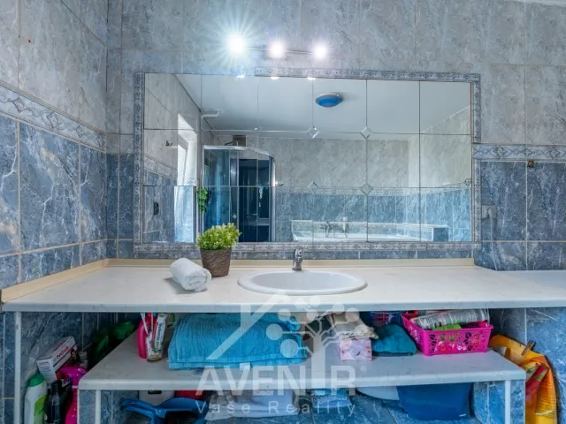 Prodej rodinného domu 222 m², Kovaňská, Katusice
