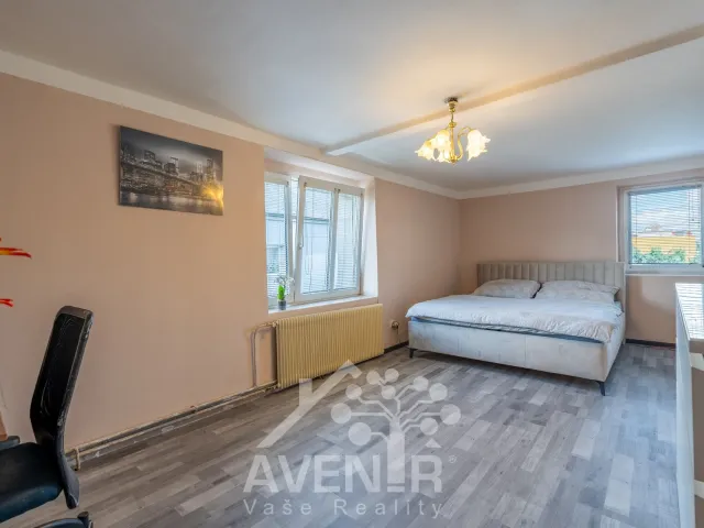 Prodej rodinného domu 222 m², Kovaňská, Katusice