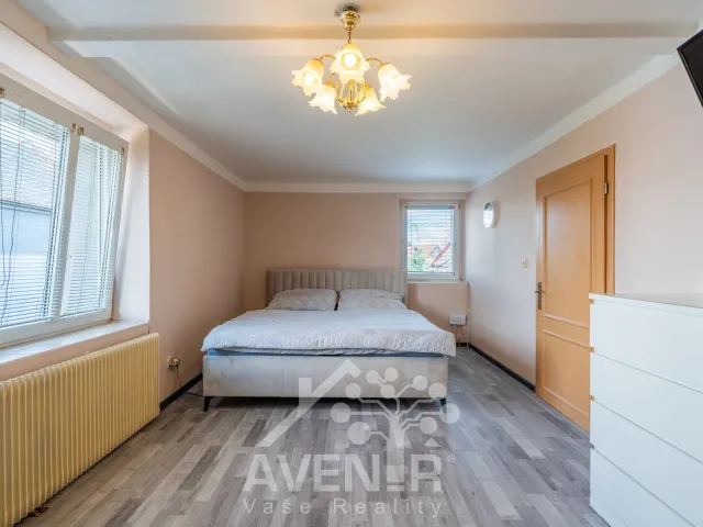 Prodej rodinného domu 222 m², Kovaňská, Katusice