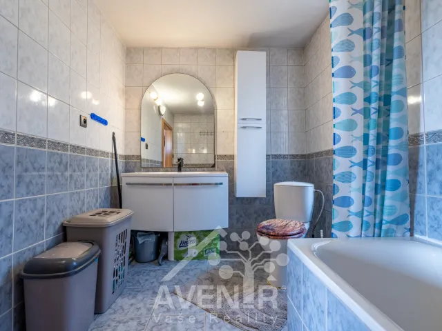 Prodej rodinného domu 222 m², Kovaňská, Katusice