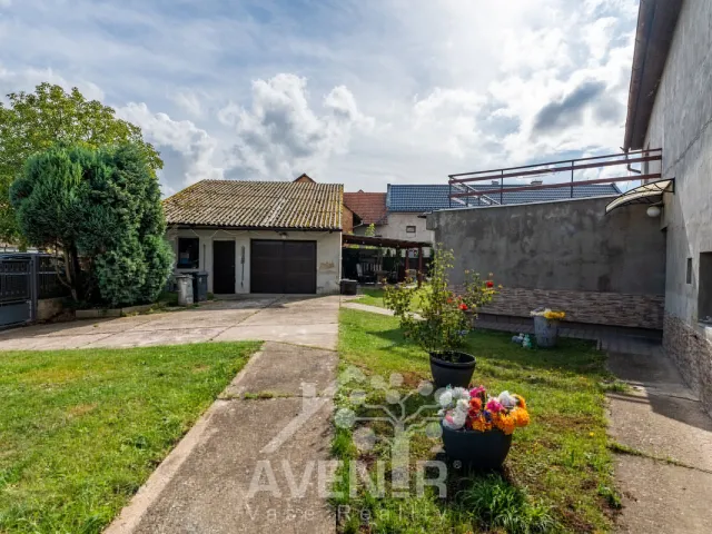 Prodej rodinného domu 222 m², Kovaňská, Katusice