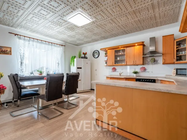 Prodej rodinného domu 222 m², Kovaňská, Katusice