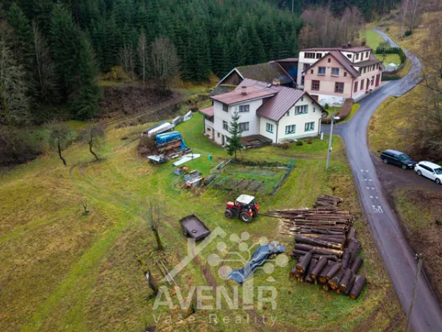 Prodej rodinného domu 244 m², pozemek 1336 m², BozkovProdej rodinného domu 244 m², pozemek 1336 m², Bozkov