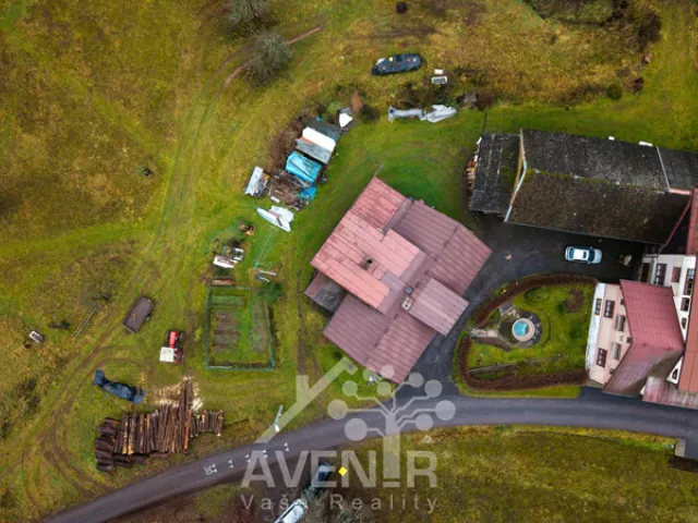 Prodej rodinného domu 244 m², pozemek 1336 m², Bozkov