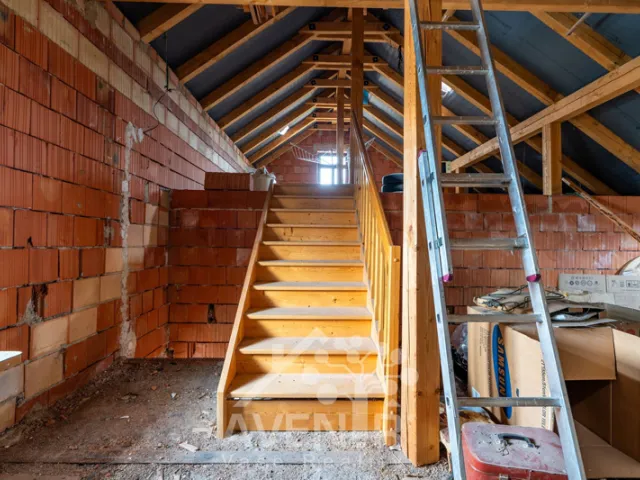 Prodej rodinného domu 244 m², pozemek 1336 m², Vysocká, Semily