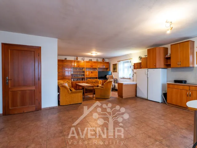 Prodej rodinného domu 244 m², pozemek 1336 m², Vysocká, Semily